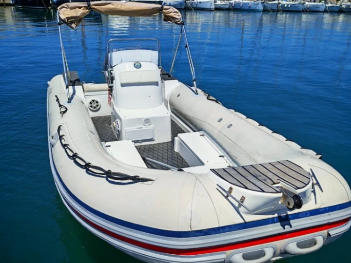 Huur RIB met of zonder schipper Mistral in Marina di San Foca