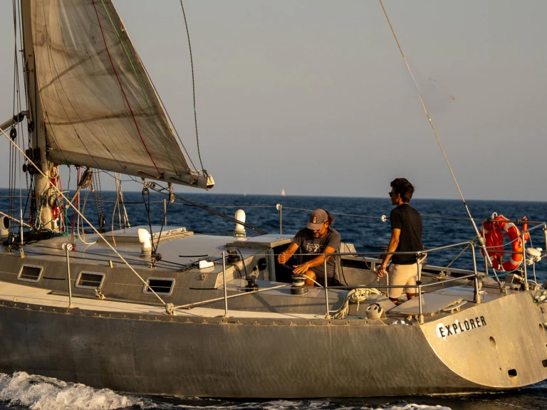 Zeilboot te huur in Badia de Roses voor de beste prijs
