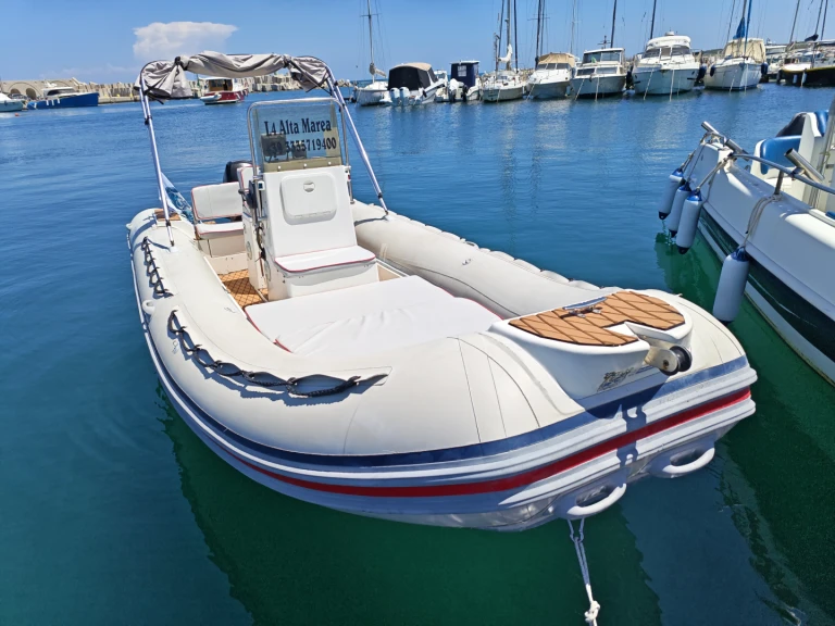 Huur RIB met of zonder schipper Mistral 610  in Marina di San Foca
