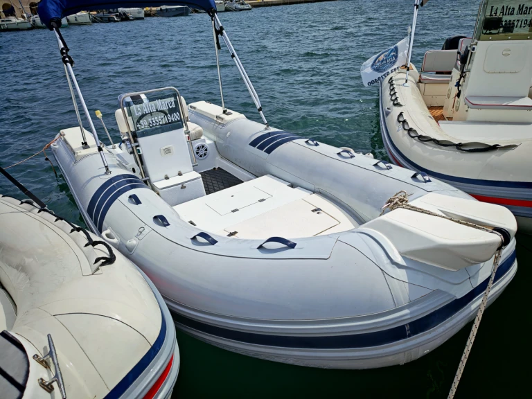 RIB te huur in Marina di San Foca voor de beste prijs
