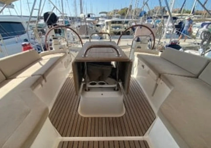 Verhuur Zeilboot Jeanneau met vaarbewijs