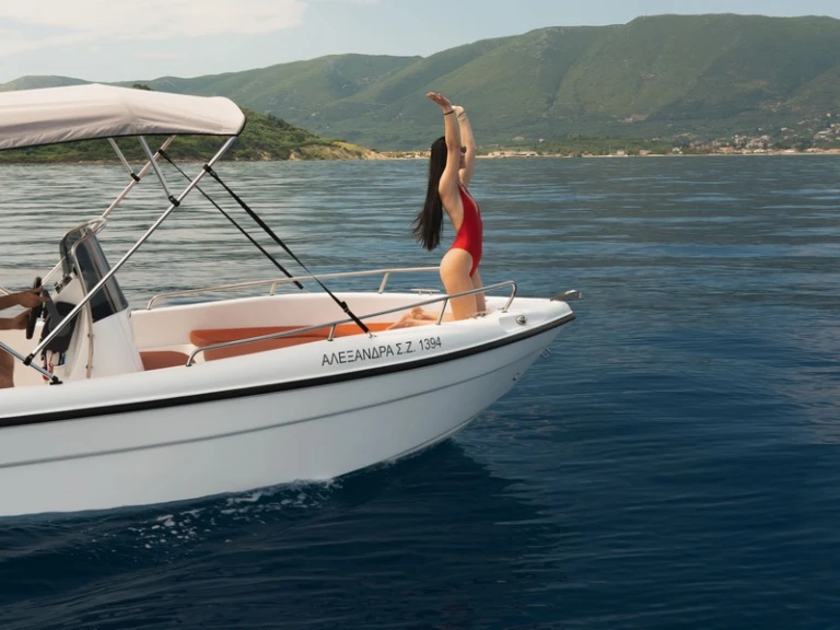 Huur een Poseidon Blue Water 185 in Zakynthos