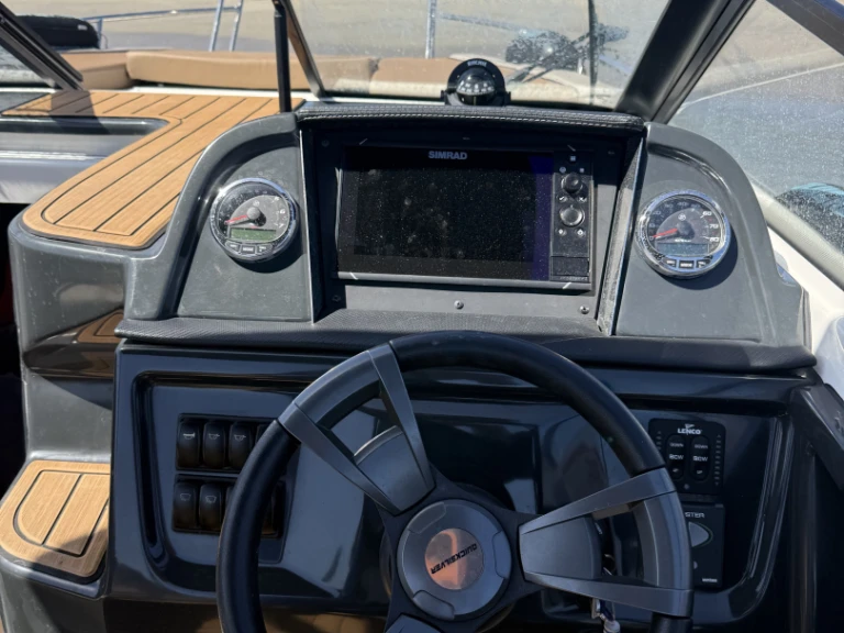 Verhuur Motorboot Quicksilver met vaarbewijs