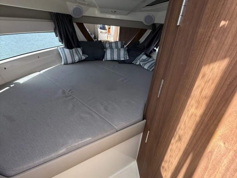 Quicksilver Activ 755 Cruiser te huur van particulier of professional in Port-Camargue
