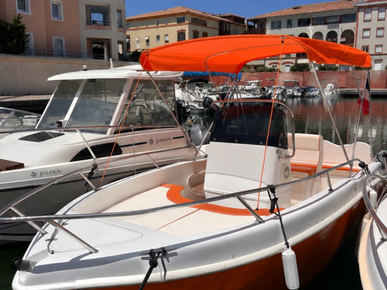 Sans Permis Marino 500 te huur van particulier of professional in Port Fréjus