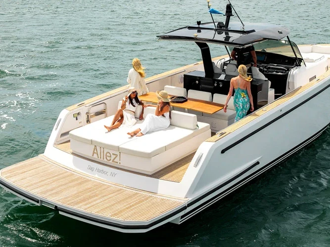 Verhuur Jacht Pardo Yachts met vaarbewijs