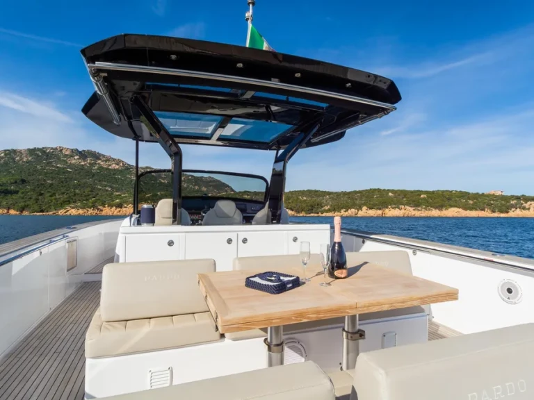 Pardo Yachts Pardo 43 te huur van particulier of professional in Juan-les-Pins