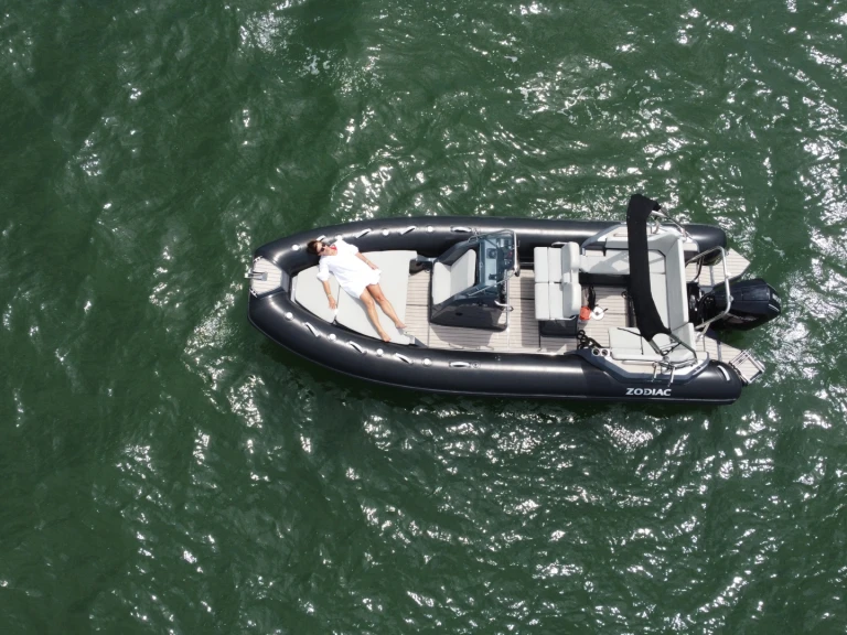 Verhuur RIB Zodiac met vaarbewijs