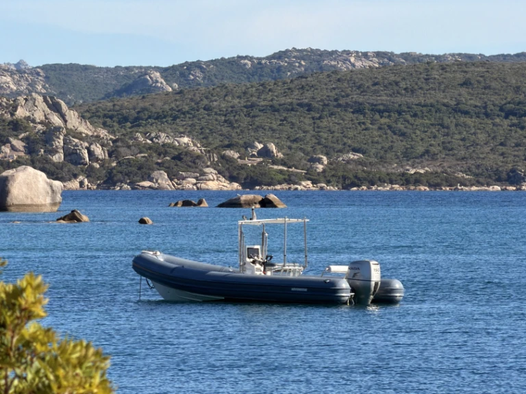 Bootverhuur Novamarine RH 700 in Poltu Quatu via SamBoat