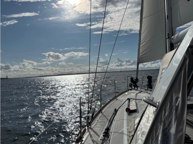 Bénéteau Oceanis 38.1 te huur van particulier of professional in Heiligenhafen