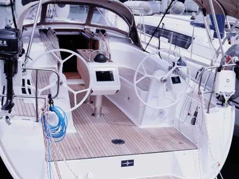 Huur een Bavaria Cruiser 34 in Lefkáda