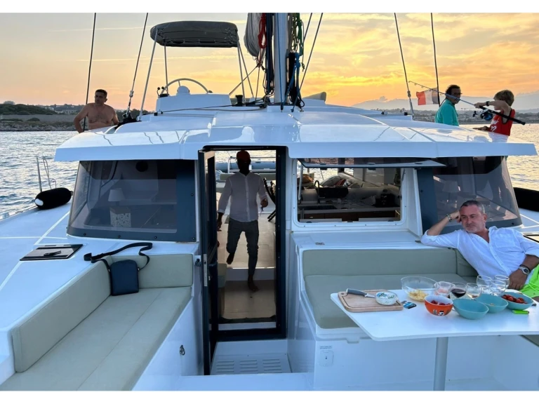 Bootverhuur Bali Bali 4.2 in Cannes via SamBoat