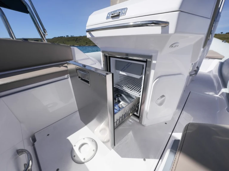 Bootverhuur Pula goedkoop Italboats Predator 700