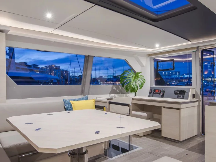 Verhuur Catamaran Leopard met vaarbewijs