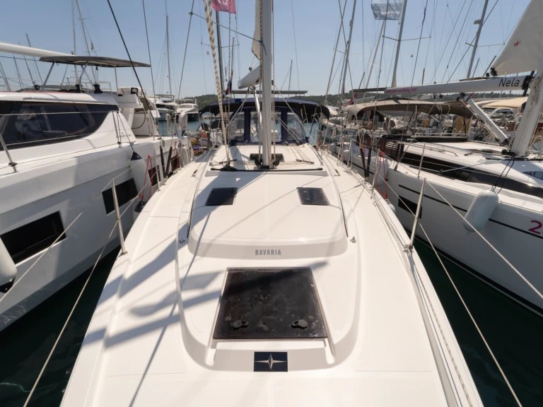 Zeilboot te huur in Pirovac voor de beste prijs