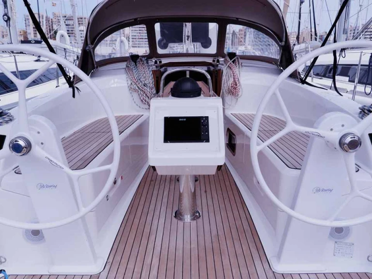 Verhuur Zeilboot in Lefkáda - Bavaria Cruiser 34