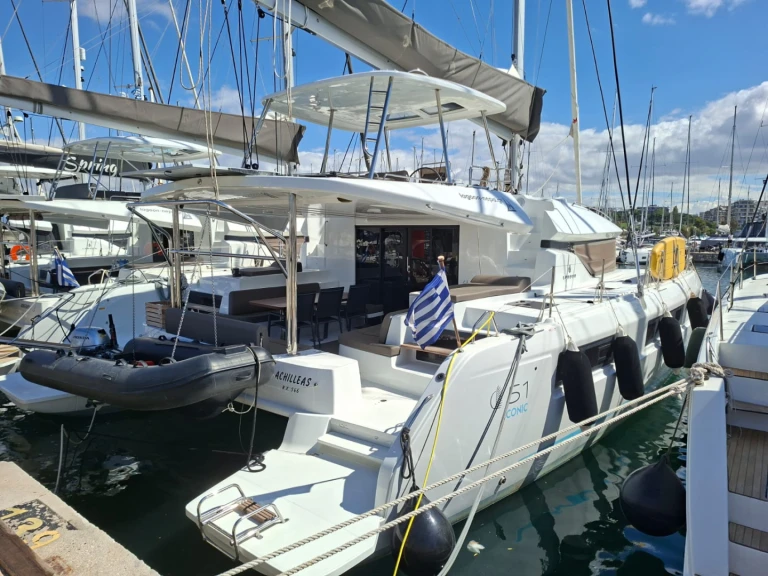 Verhuur Catamaran Lagoon met vaarbewijs