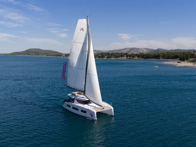 Catamaran te huur in Pirovac voor de beste prijs