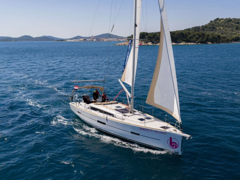 Bootverhuur Dufour Dufour 460 Grand Large in Pirovac via SamBoat