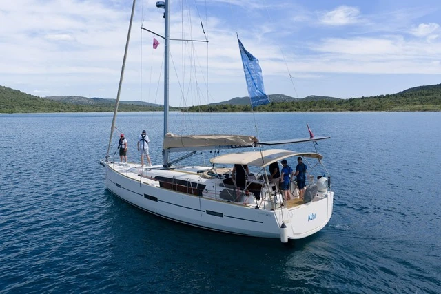 Jachthuur in Pirovac - Dufour Dufour 460 Grand Large via SamBoat