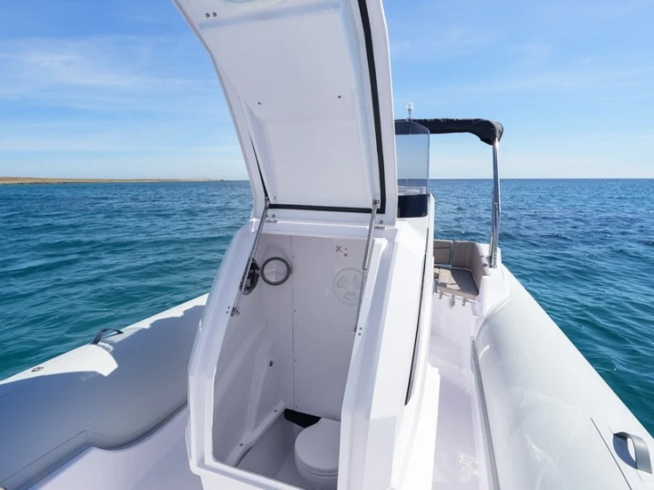 Huur een  Italboats Predator 700 in Pula