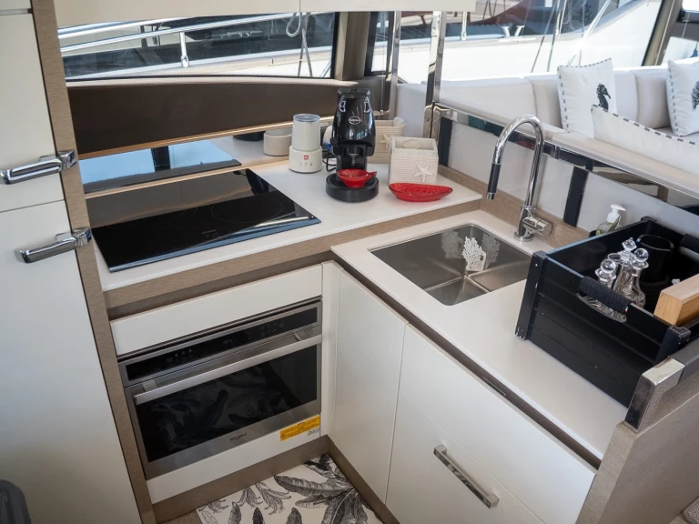 Bootverhuur Pozzuoli goedkoop Prestige 520 S