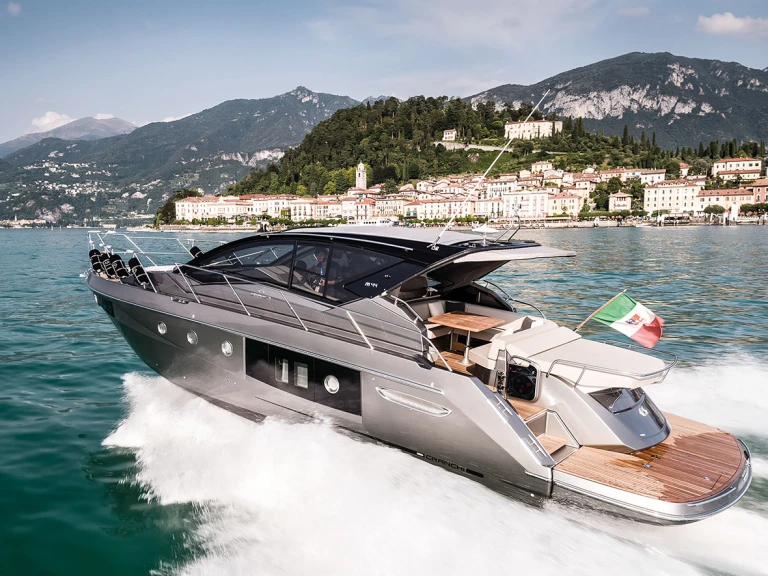 Motorboot te huur in Nice Port voor de beste prijs