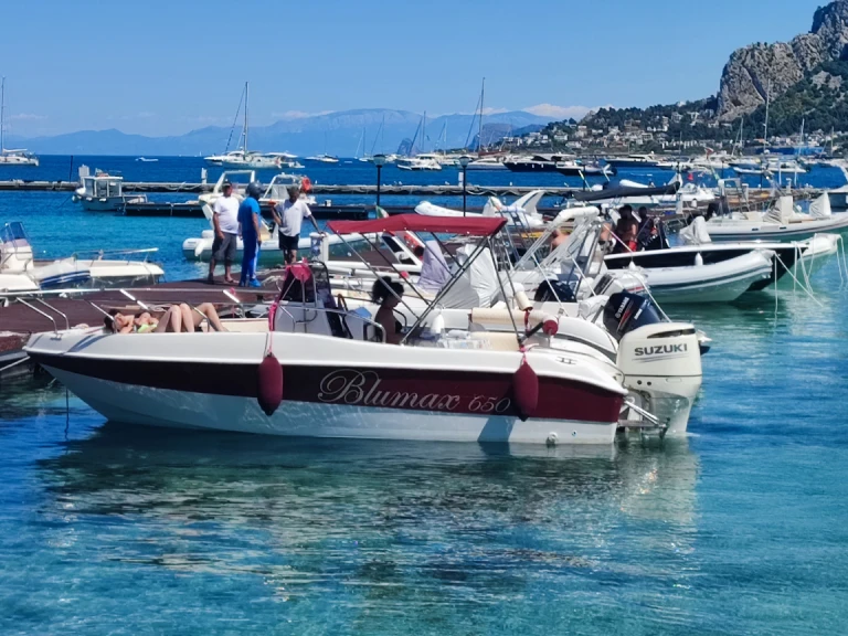 Huur Motorboot met of zonder schipper Blumax in Palermo