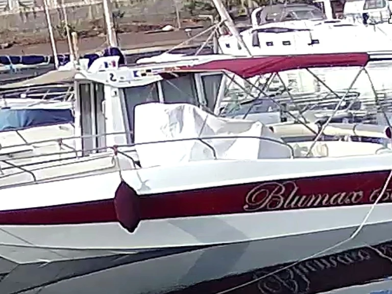 Verhuur Motorboot Blumax met vaarbewijs