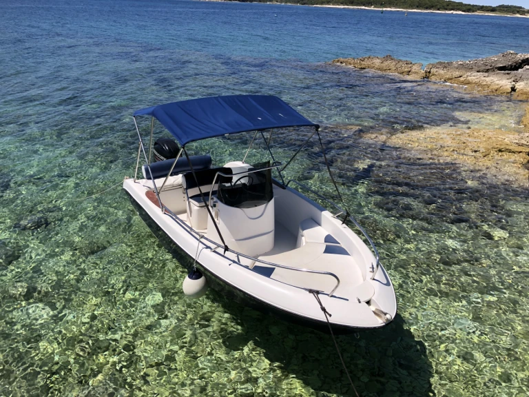 Bootverhuur Fisher Fisher 17 in Medulin via SamBoat