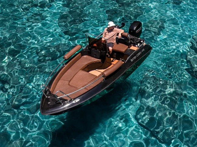 Verhuur Motorboot in Mílos - Isatek Cobra 495