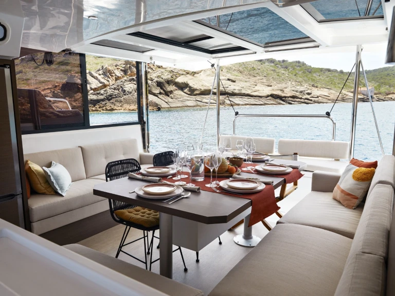 Catamaran te huur in Ribishi voor de beste prijs