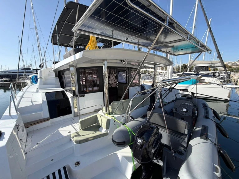 Catamaran te huur in Álimos voor de beste prijs