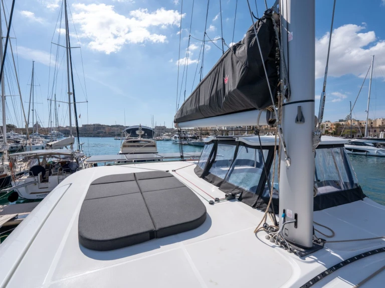 Catamaran te huur in Il-Gżira voor de beste prijs