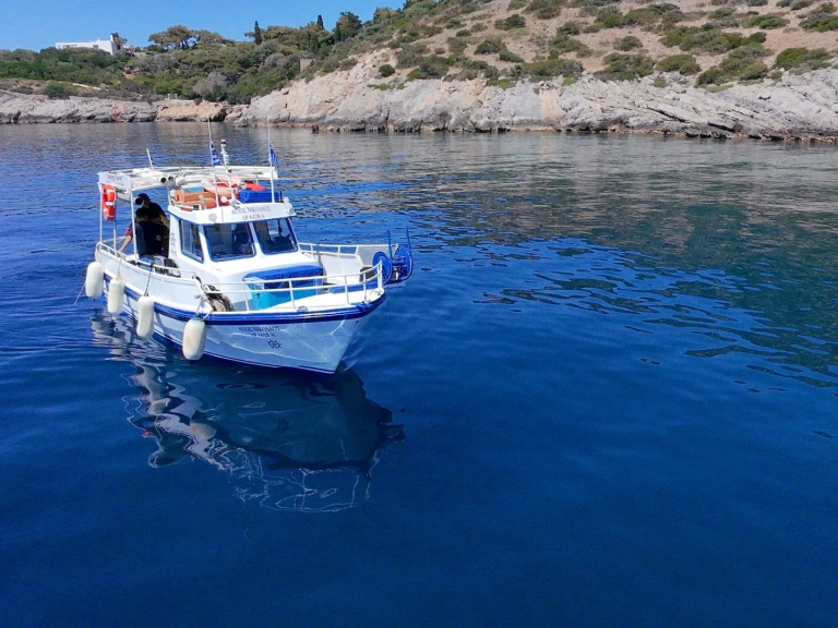 Verhuur Motorboot in Pórto Ráfti - Traditional Greek 