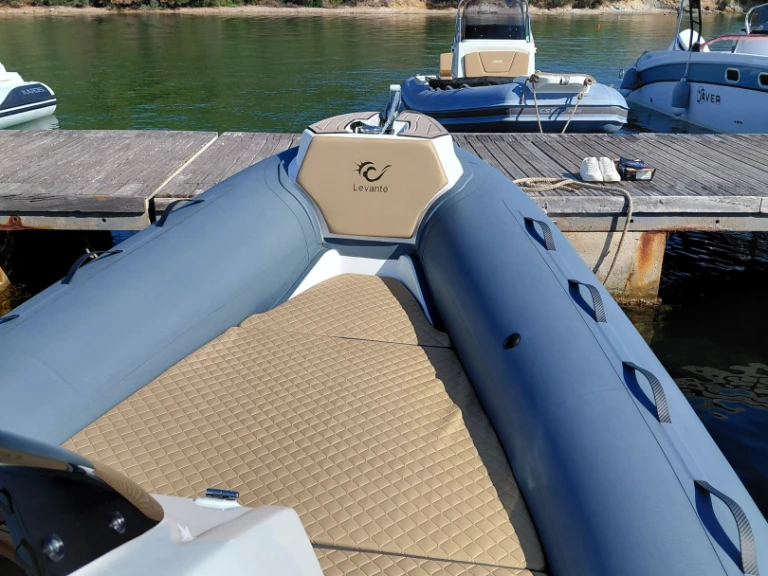 Huur RIB met of zonder schipper Levante in Olbia