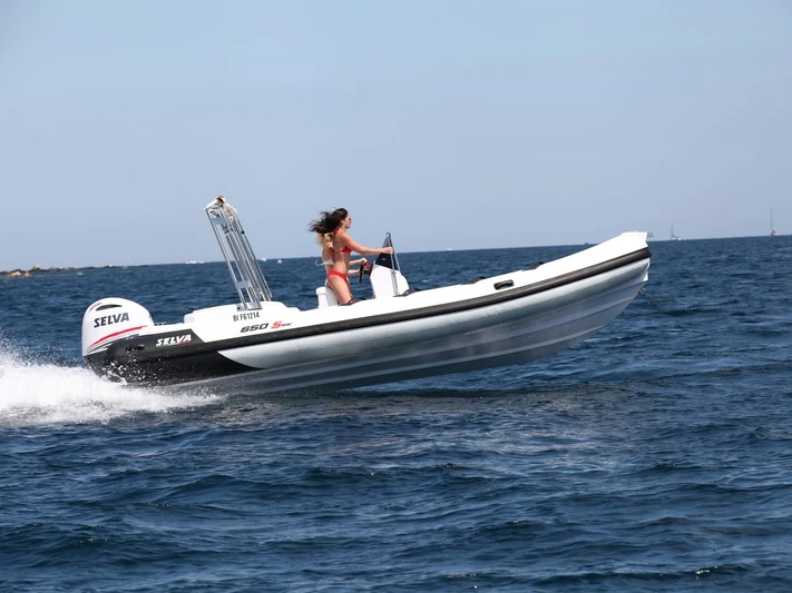 Motorboot te huur in Sainte-Maxime voor de beste prijs