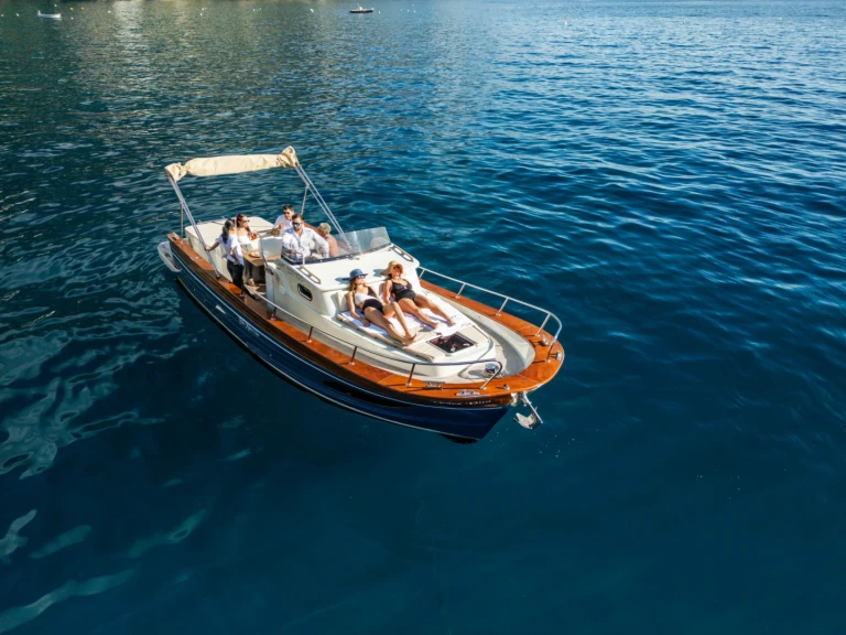 Bootverhuur Salerno goedkoop Gozzo Campano Sport Cruiser