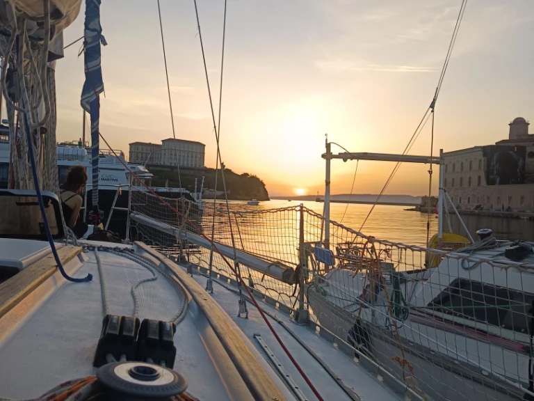 Jachthuur in Marseille - Jeanneau Attalia via SamBoat