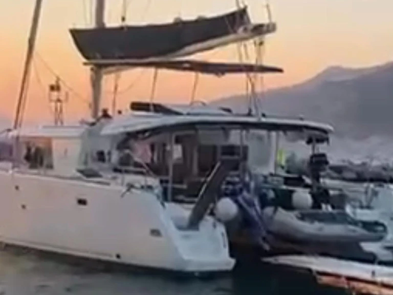 Bootverhuur Lagoon Lagoon 450 F in Ibiza Town via SamBoat