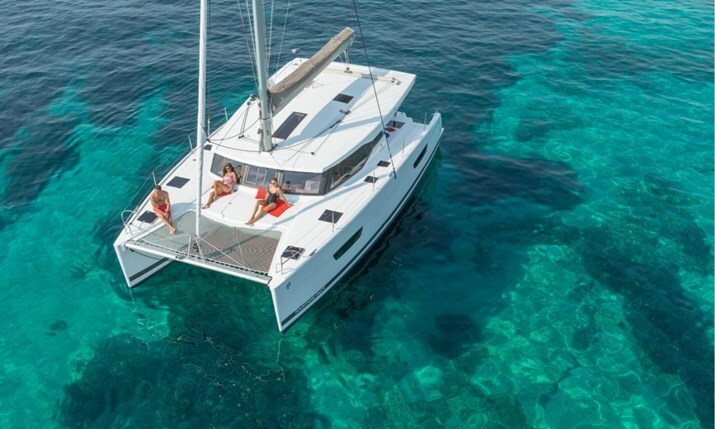 Jachthuur in Villefranche-sur-Mer - Fountaine Pajot Lucia 40 via SamBoat