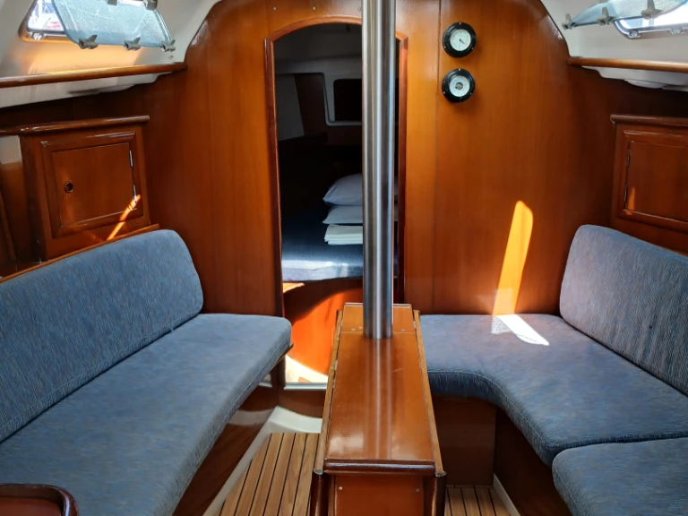Bootverhuur Trogir goedkoop Oceanis 331 Clipper