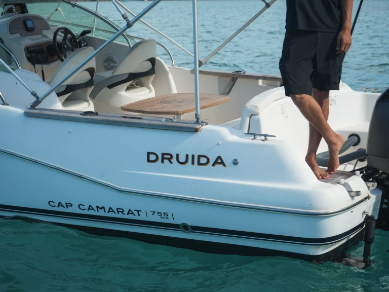 Bootverhuur Jeanneau Cap Camarat 7.5 WA in Port d'Addaia (City) via SamBoat