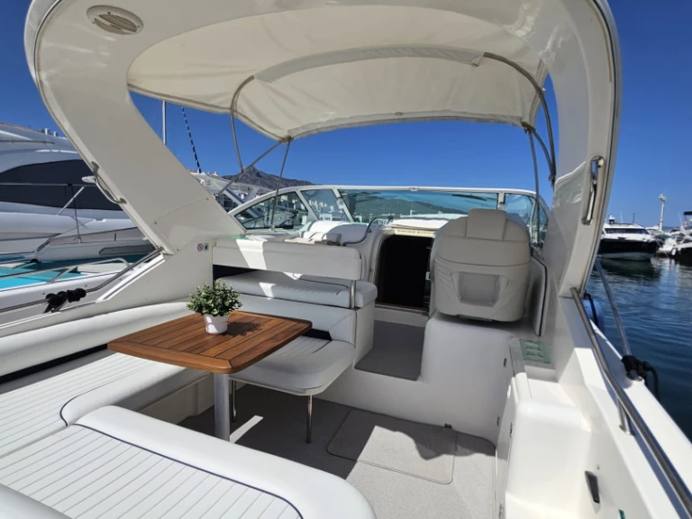 Bootverhuur Fairline Fairline 30 in Puerto Banús via SamBoat