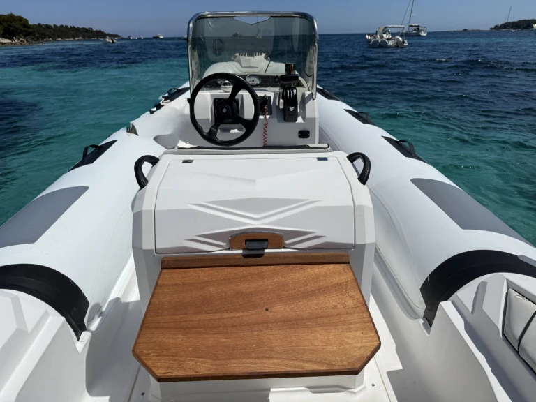 Bootverhuur Ranieri Cayman 21 Sport in Mandelieu-la-Napoule via SamBoat