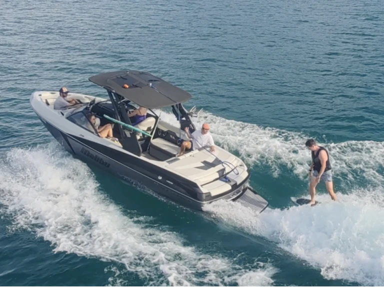 Bootverhuur Malibu WakeSetter 22 VLX in Ouchy via SamBoat