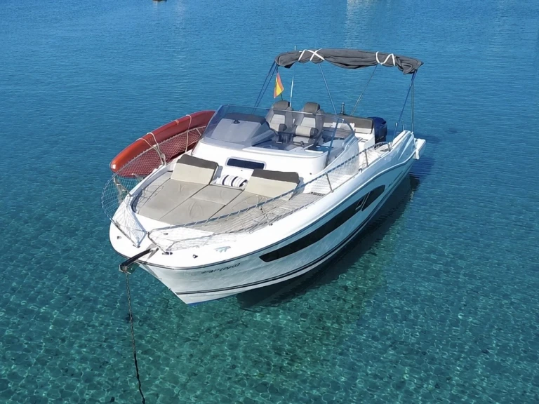 Jeanneau Cap Camarat 9.0 WA te huur van particulier of professional in Sant Antoni de Portmany