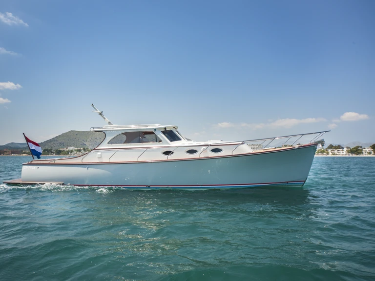 Jachthuur in Port d'Alcudia - Hinckley Talaria  via SamBoat