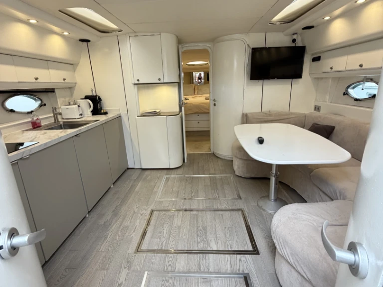 Princess Princess V52 te huur van particulier of professional in Cannes