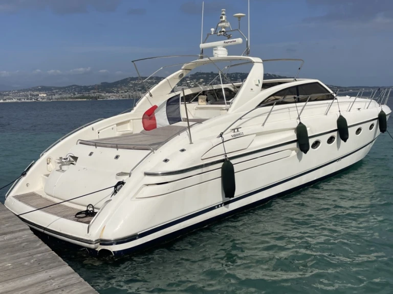Huur Motorboot met of zonder schipper Princess in Cannes
